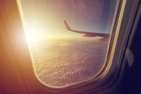 Vista Superior Las Nubes Desde Ventana Del Avión — Foto de Stock