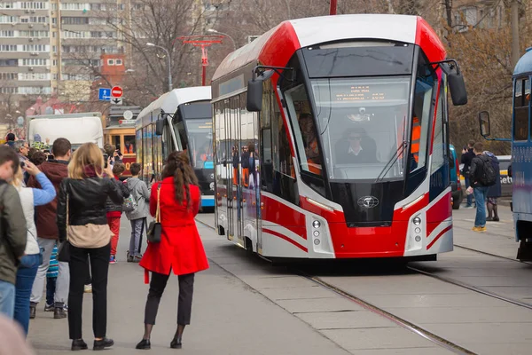 Moskau Russland April 2019 Die Menschen Beobachten Die Parade Alter — Stockfoto