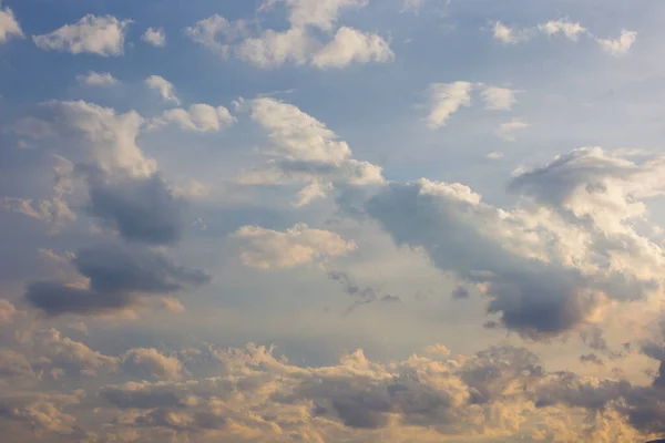 Seara Apus Soare Cer Nori Pufoși Texturați — Fotografie, imagine de stoc
