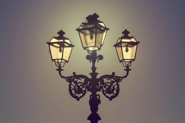 Lanterna Vidro Vintage Uma Plataforma Observação Uma Rua Taormina Ilha — Fotografia de Stock