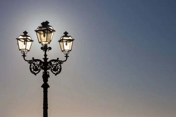 Lanterna Vidro Vintage Uma Plataforma Observação Uma Rua Taormina Ilha — Fotografia de Stock