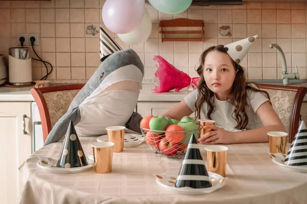 Girl Festive Cap Sits Table Alone Her Birthday Depression Lack — Stock Photo, Image