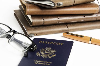 Seyahat Ögeleriyle Amerikan Pasaportu
