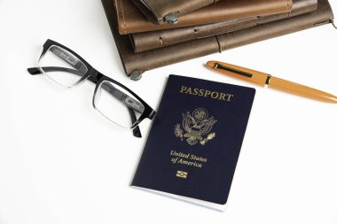 Seyahat Ögeleriyle Amerikan Pasaportu