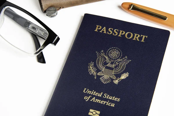 American Passport With Travel Items — Stock Photo, Image