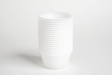 Örnek Plastik Konteynır Yığını