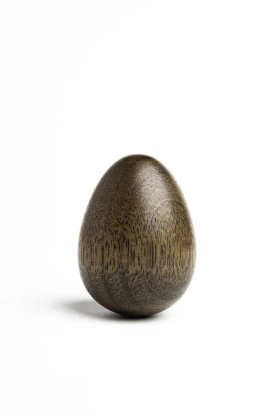 Standing Wood Egg Sculpture — Stock Photo, Image