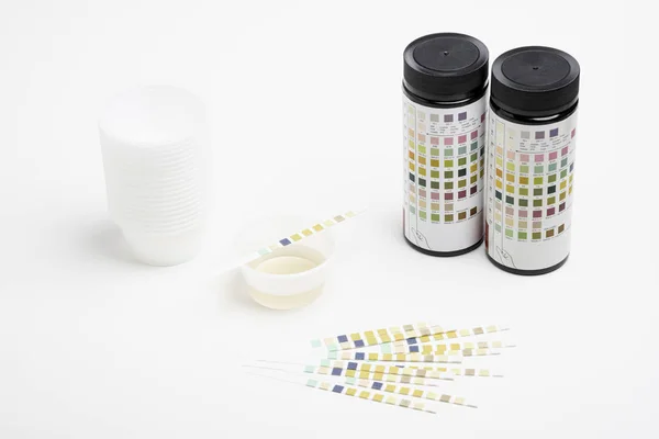 A Basic Set Of Urine Reagent Test Kit — стокове фото