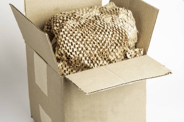 Kahverengi Karton Paketleme Kutusu