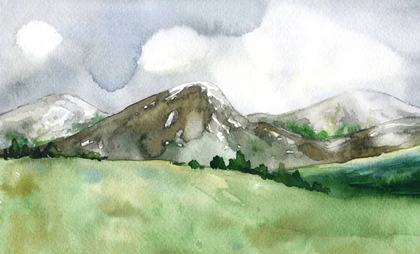 Dağlar ve fırtınalı gökyüzü manzara. 