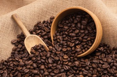 Kahve çekirdekleri ve çadır bezi