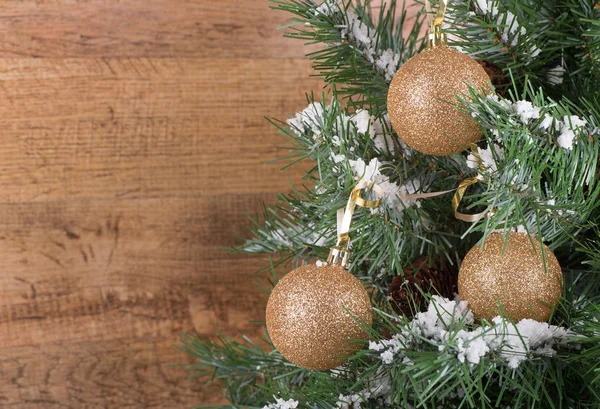 Ornamentos de Natal de ouro — Fotografia de Stock