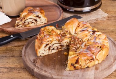 Apple cevizli tatlı ekmek