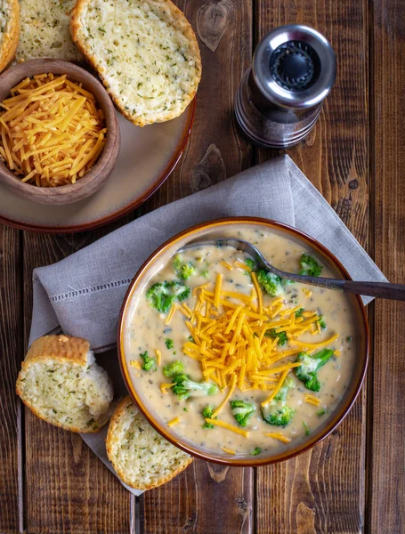 Bowl of Creamy Broccoli Cheddar Soup — Stock Photo, Image
