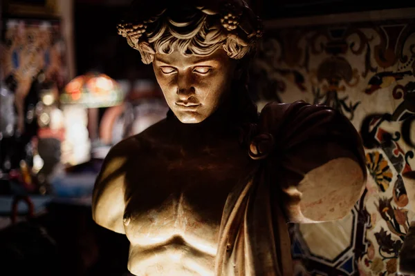 Roma, İtalya - 20 Kasım 2018: Coronavirus 'tan bir yıl önce Roma' nın en ünlü anıtlarını ziyaret edin