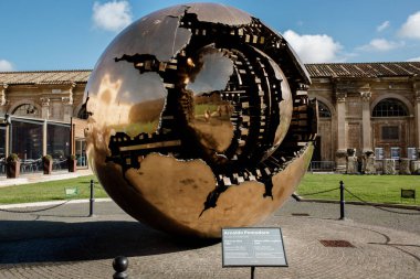 Roma, İtalya - 20 Kasım 2018: Coronavirus 'tan bir yıl önce Roma' nın en ünlü anıtlarını ziyaret edin