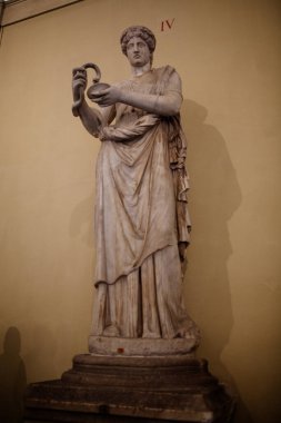 Roma, İtalya - 20 Kasım 2018: Coronavirus 'tan bir yıl önce Roma' nın en ünlü anıtlarını ziyaret edin