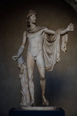 Roma, İtalya - 20 Kasım 2018: Coronavirus 'tan bir yıl önce Roma' nın en ünlü anıtlarını ziyaret edin