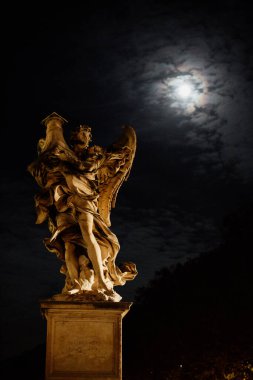 Roma, İtalya - 20 Kasım 2018: Coronavirus 'tan bir yıl önce Roma' nın en ünlü anıtlarını ziyaret edin