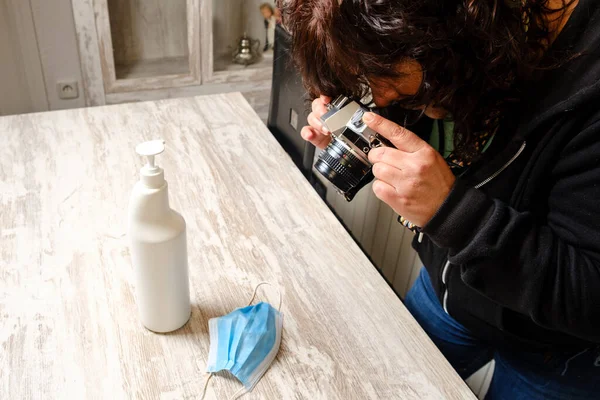 Koronavirüslü ev hayatının ayrıntıları