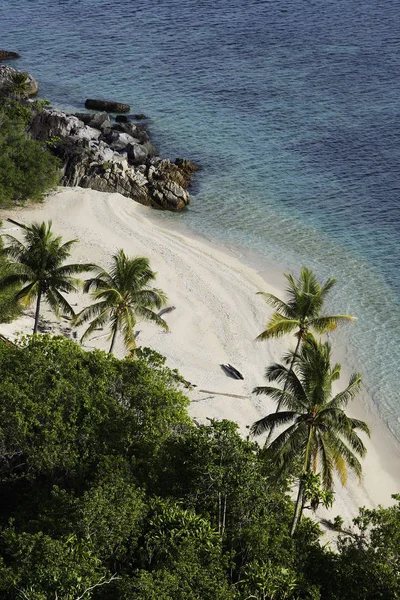 Hermosa isla tropical — Foto de Stock