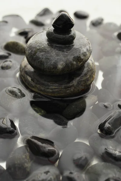 Rocas apiladas una sobre la otra —  Fotos de Stock