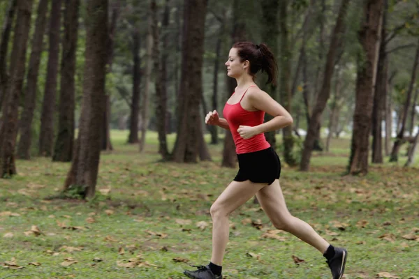 Young girl running — Stock Photo, Image