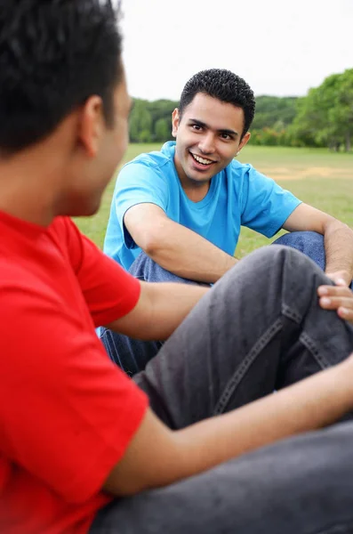 Two men in park — Stock Photo, Image