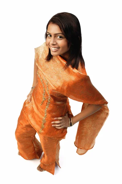 Mulher em roupas indianas — Fotografia de Stock
