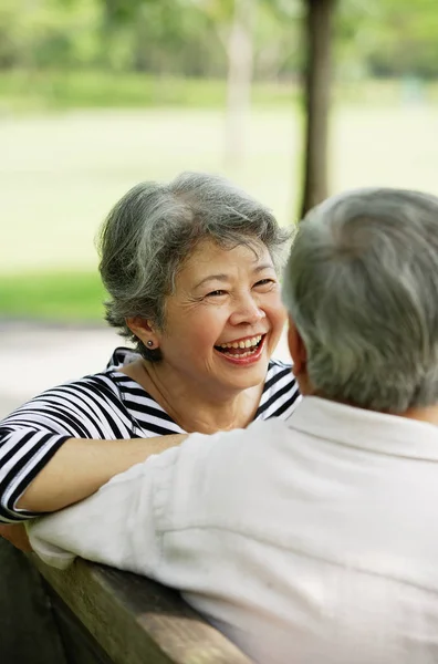 Mature woman smiling — Stock Photo, Image