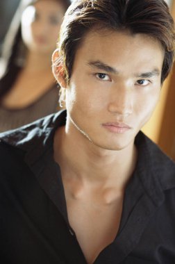 yakışıklı delikanlı