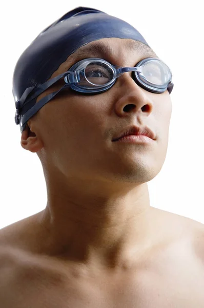 Hombre con gorra de natación y gafas — Foto de Stock