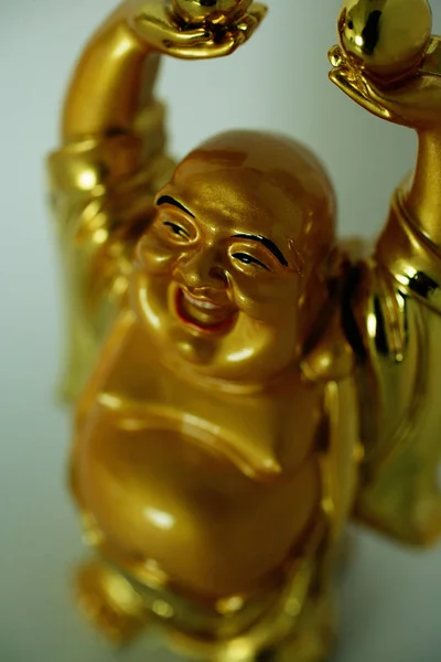Figurinha de Buda dourada — Fotografia de Stock