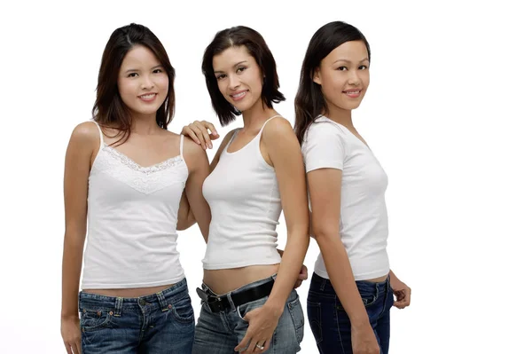 Tři mladé ženy — Stock fotografie