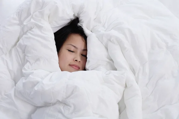 Young woman sleeping — Stock Photo, Image