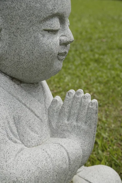 Estatuilla de piedra Buda — Foto de Stock