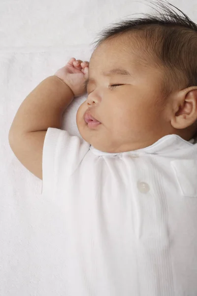 Baby schlafend. — Stockfoto