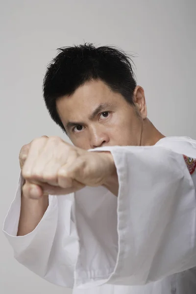 Chef shot av kinesisk man — Stockfoto