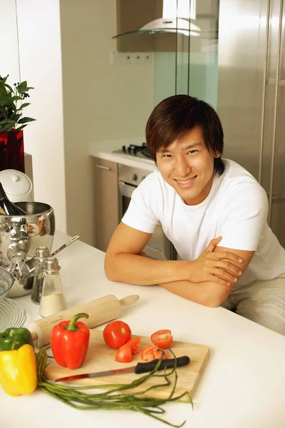 Young man on kitchen — Stock Photo, Image