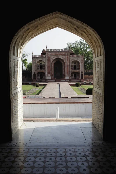 Het graf van Itmad-ud-Daulah — Stockfoto