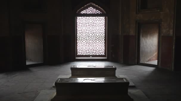 Interieur van de tombe van Humayun — Stockvideo