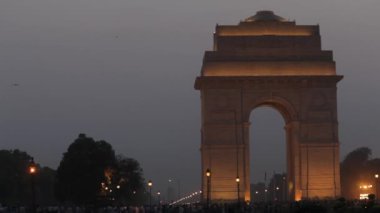 Hindistan kapı gece