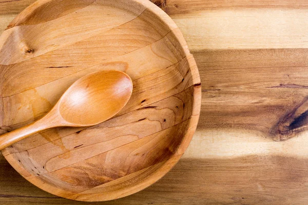 Cucchiaio e ciotola in legno vintage — Foto Stock
