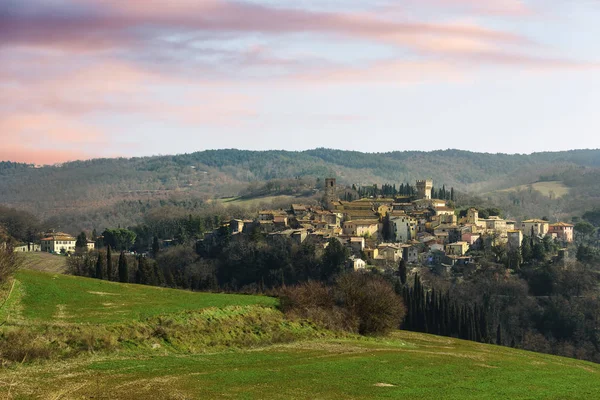 Hidden somewhere out of town in Tuscany, San Casciano dei Bagni. — Stock Photo, Image