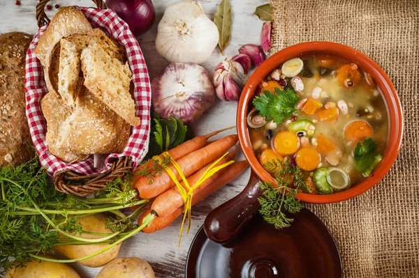 Rural Vegetarian Broth Soup Colorful Vegetables Rustic Clay Pot — Stock Photo, Image