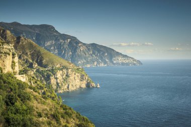 Amalfi Sahili Harika ışık ve renklerle