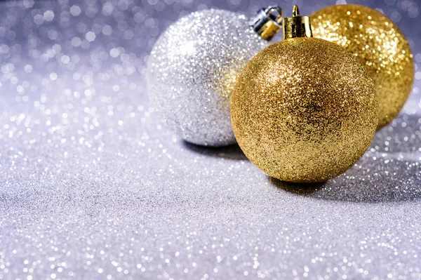 Gouden Zilveren Kerstballen Een Prachtige Achtergrond6 — Stockfoto