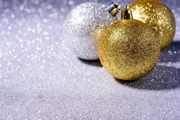 Gouden Zilveren Kerstballen Een Prachtige Achtergrond3 — Stockfoto