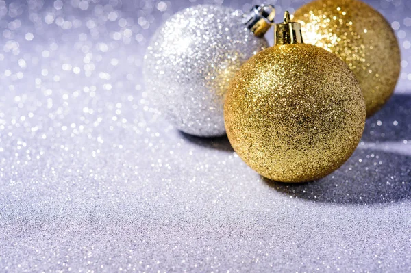 Gouden Zilveren Kerstballen Een Prachtige Achtergrond2 — Stockfoto