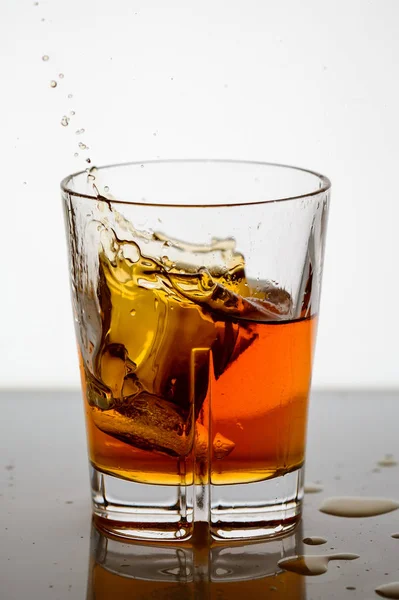 Splashing Whiskey Glass Background11 — Stock Photo, Image
